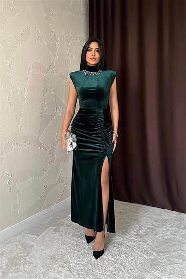 Toptan Zümrüt Yakası Taşlı Büzgülü Elbise