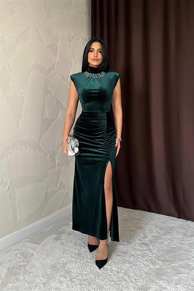 Toptan Zümrüt Yakası Taşlı Büzgülü Elbise