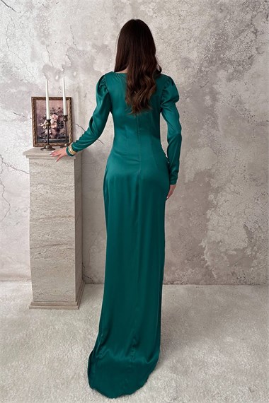 Emerald Dress With Cups And Slit
