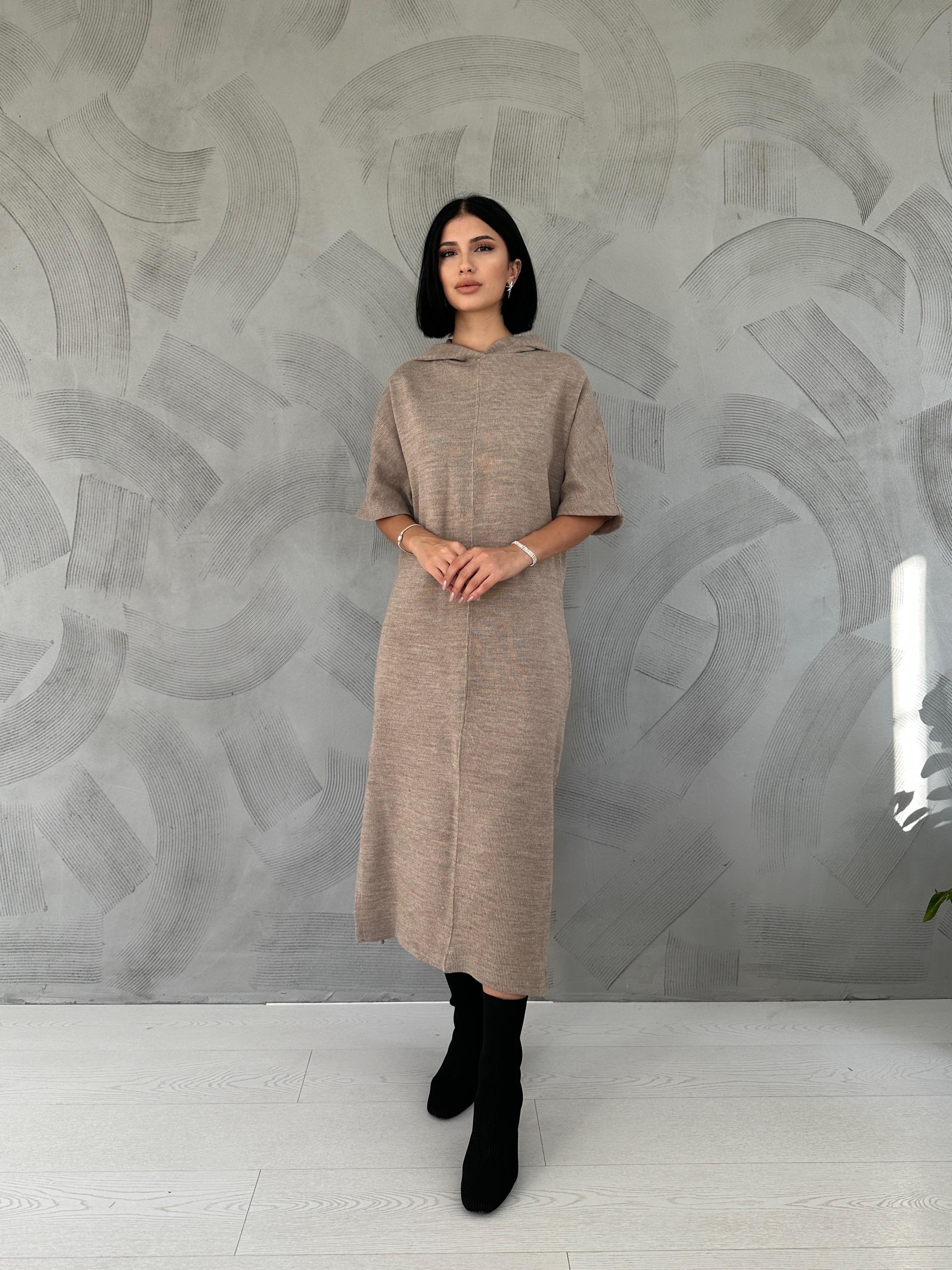 Toptan Bej Akrilik Kapüşonlu Elbise