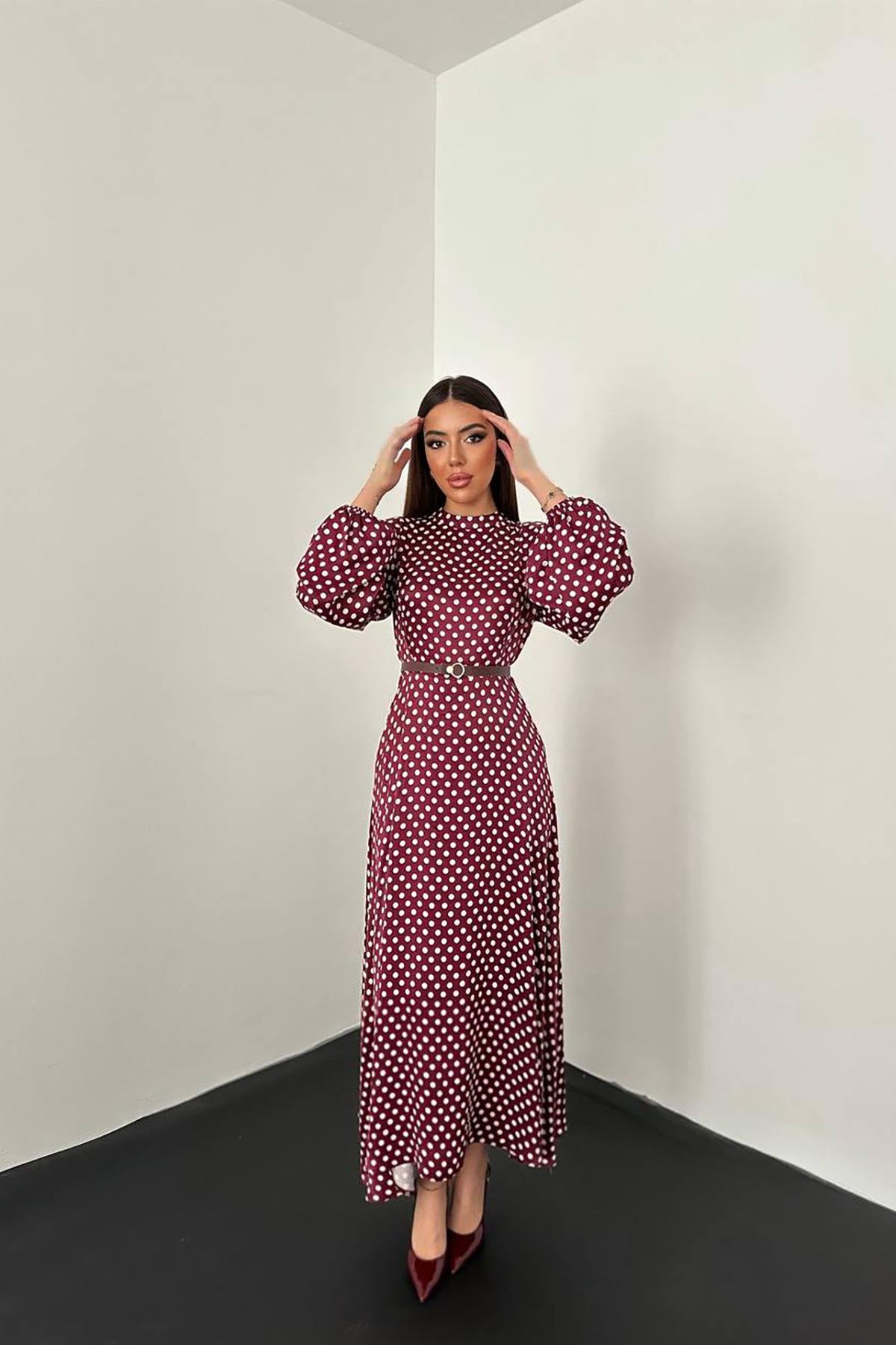 Toptan Bordo Kemer Detaylı Puantiyeli Elbise