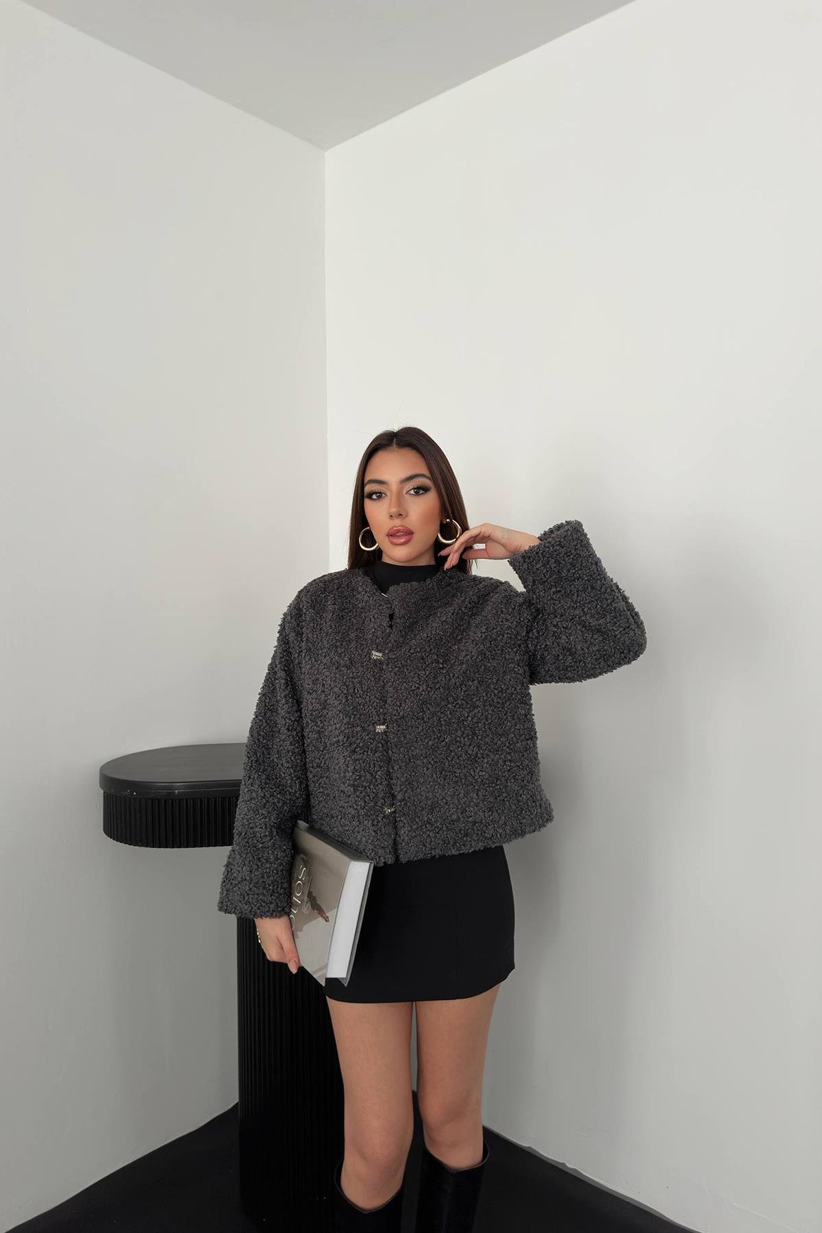 Toptan Füme Peluş Kısa Ceket