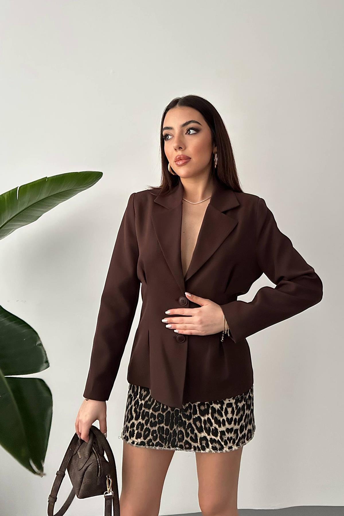 Toptan Kahverengi 2 Düğmeli Pileli Ceket