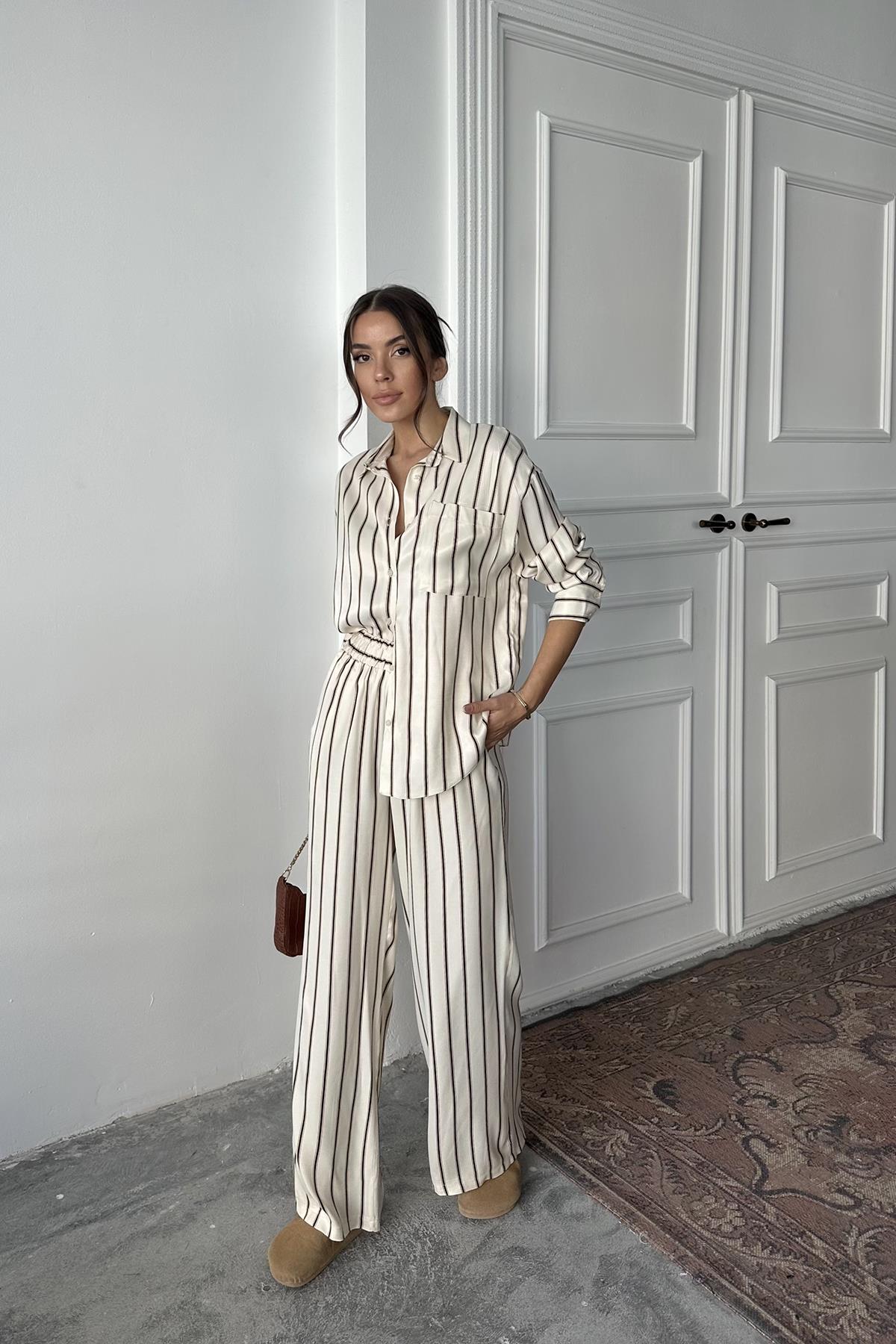 Toptan Kahverengi Çizgili Saten Takım