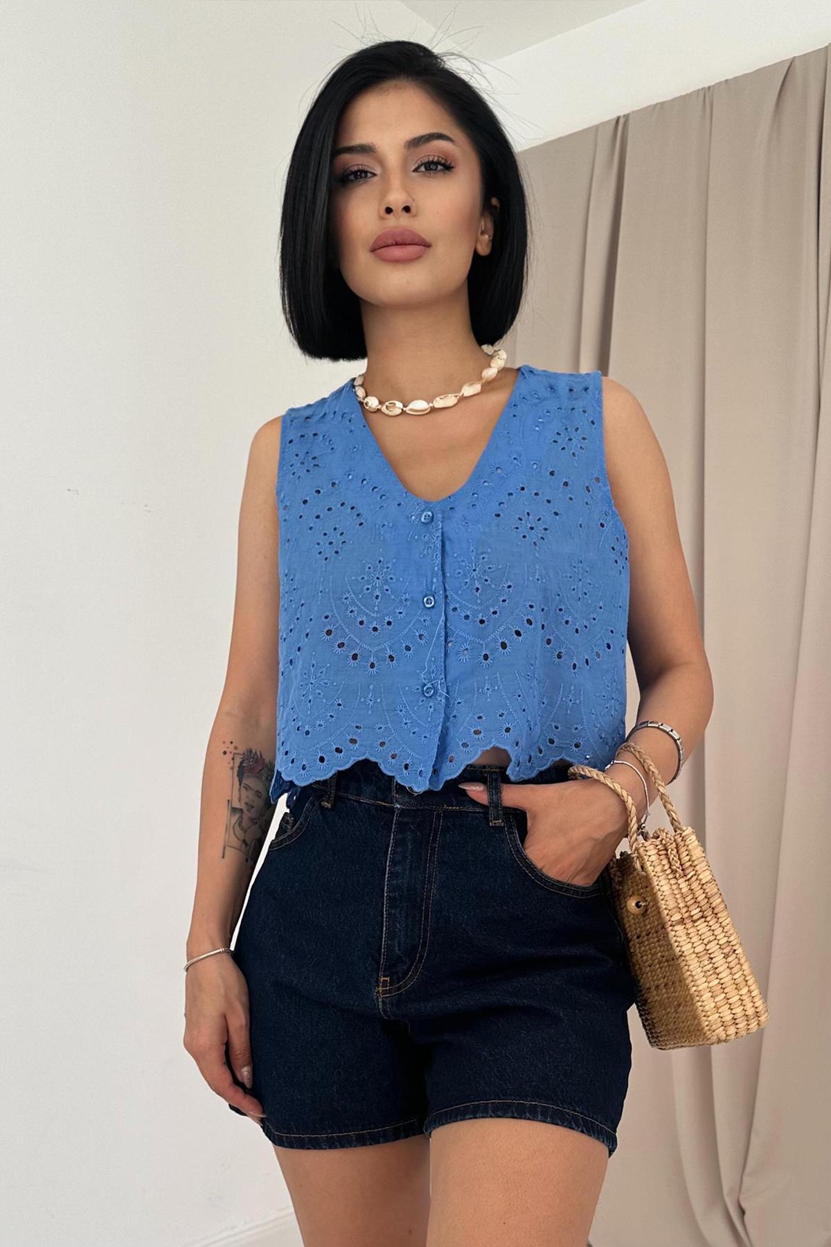 Wholesale Blue Zero Sleeve Embroidered Blouse