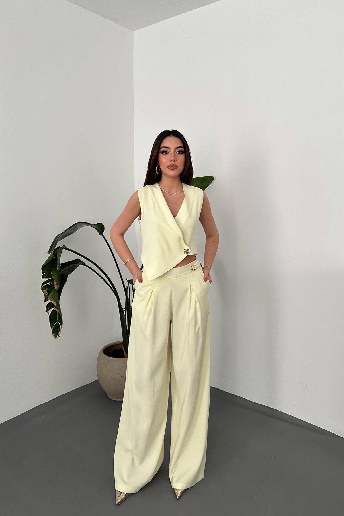 Toptan Sarı Asimetrik Yelek Ve Pantolon Takım