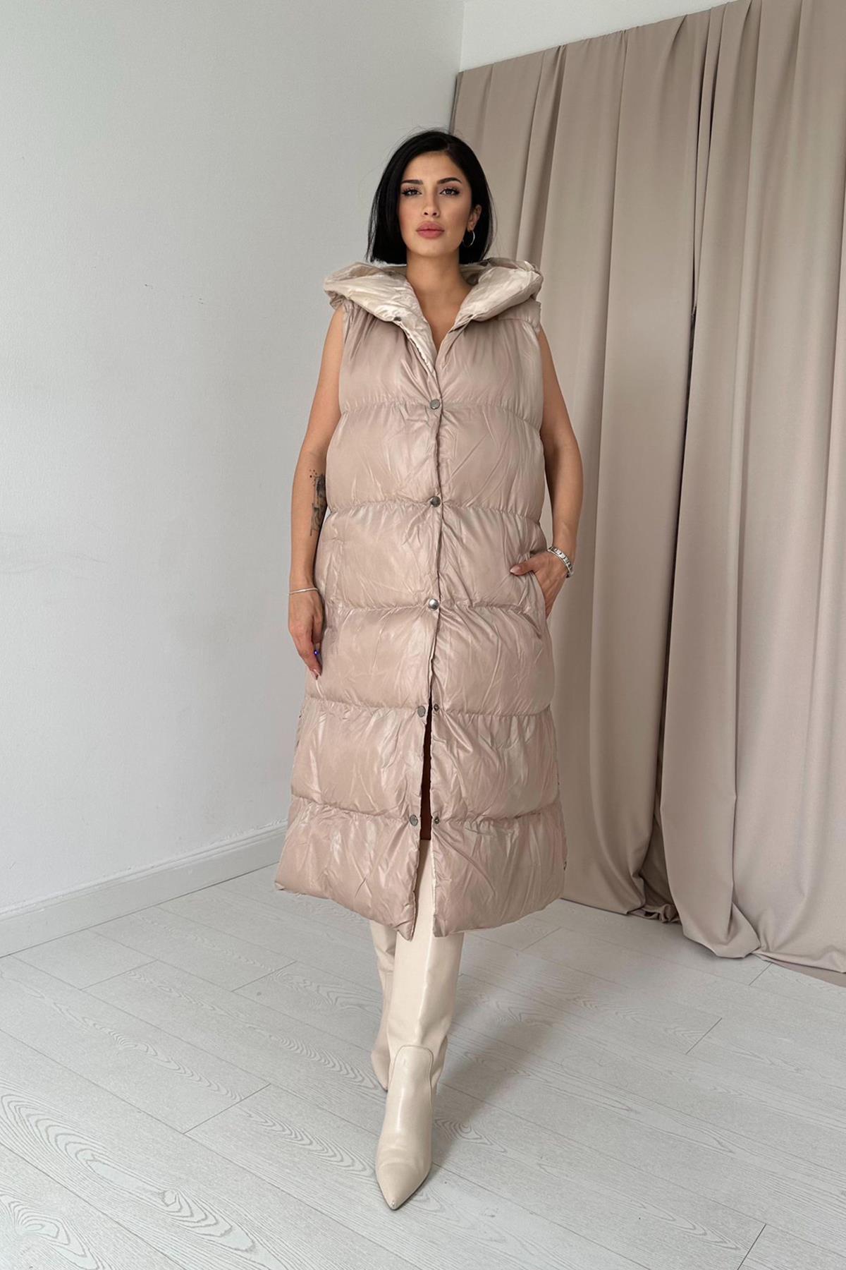 Пуховик Из Норки С Боковыми Разрезами