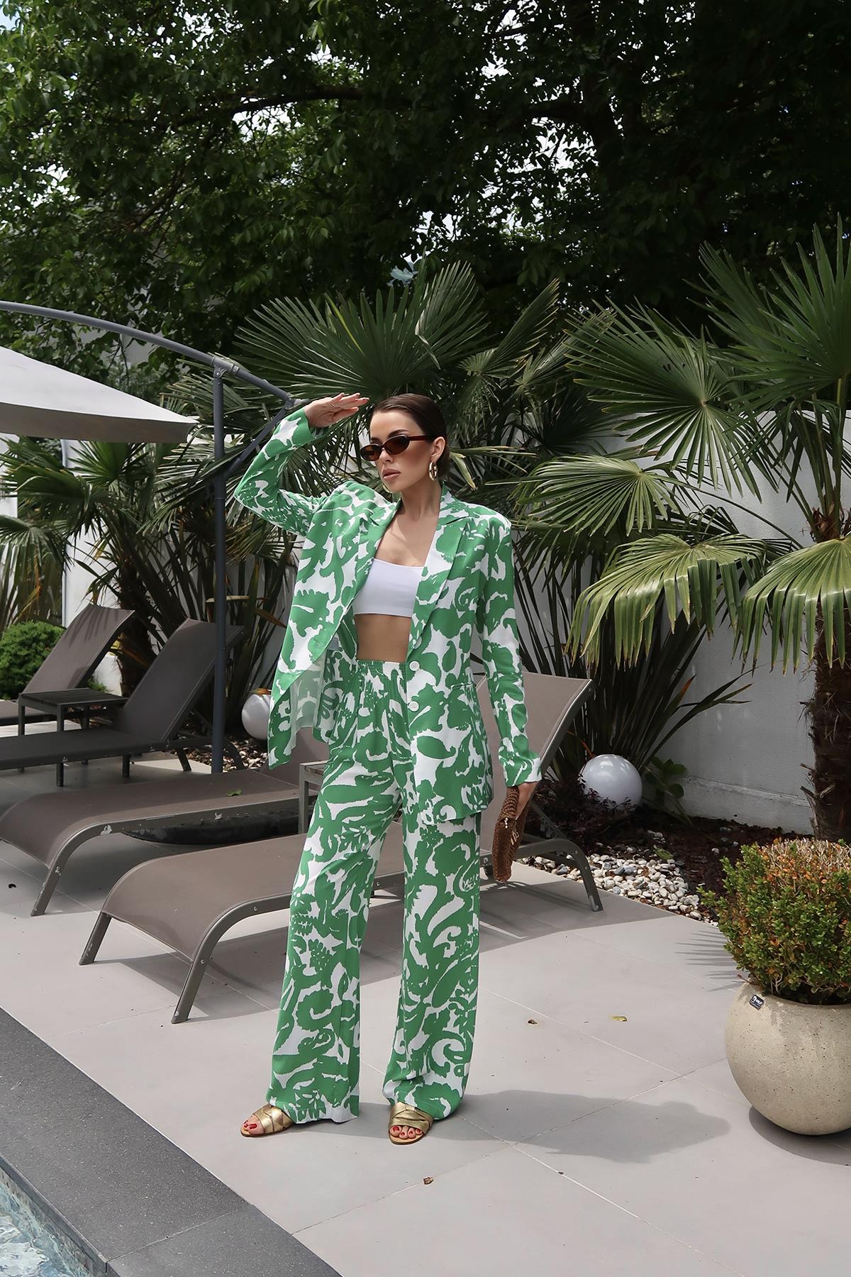 Toptan Yeşil Ceket ve Pantolon Takım