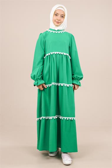 Genç Kız Yakası ve Kolları Ponpon Detaylı Elbise YeşilGE22206
