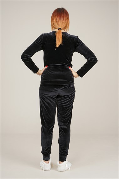 Kadın Nakış Detaylı Kadife Pijama Takımı SiyahM1027