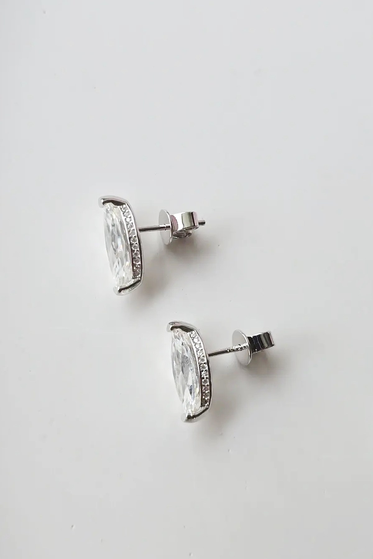 ÇİFT MARKİZ MOZANİT TEKTAŞ GÜMÜŞ KÜPE