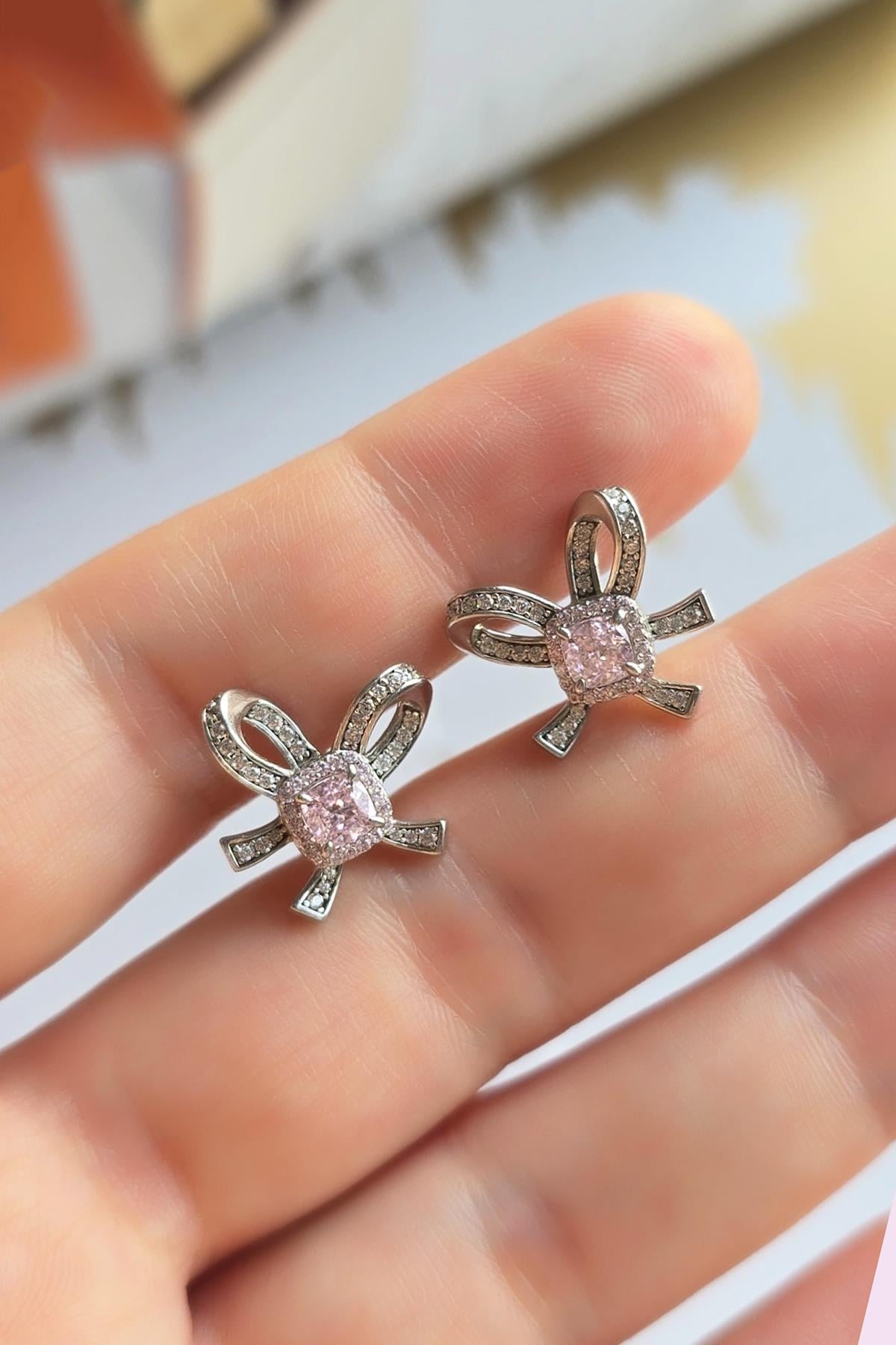 FİYONK PEMBE BUZ KESİM GÜMÜŞ KÜPE