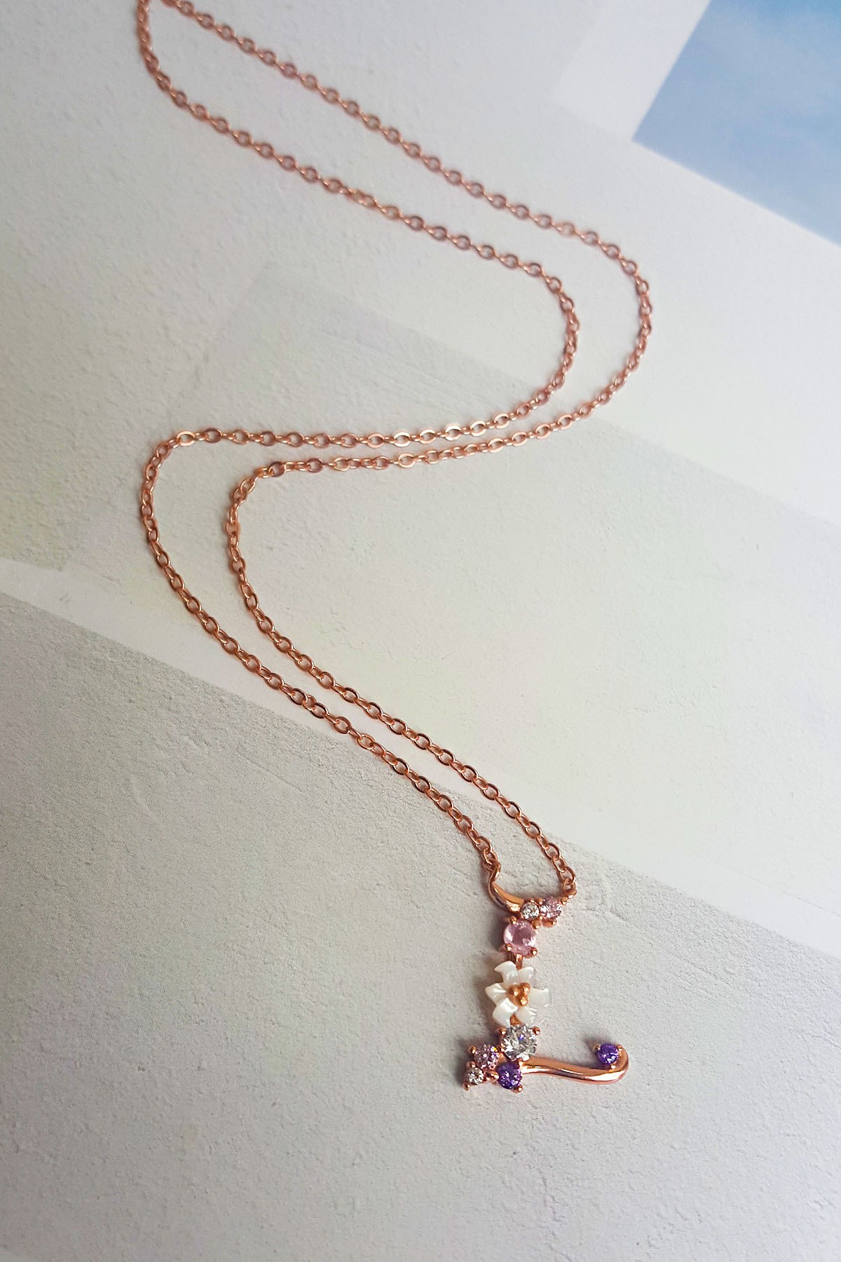 L-Italyan Çiçekli Harf Gümüş Kolye