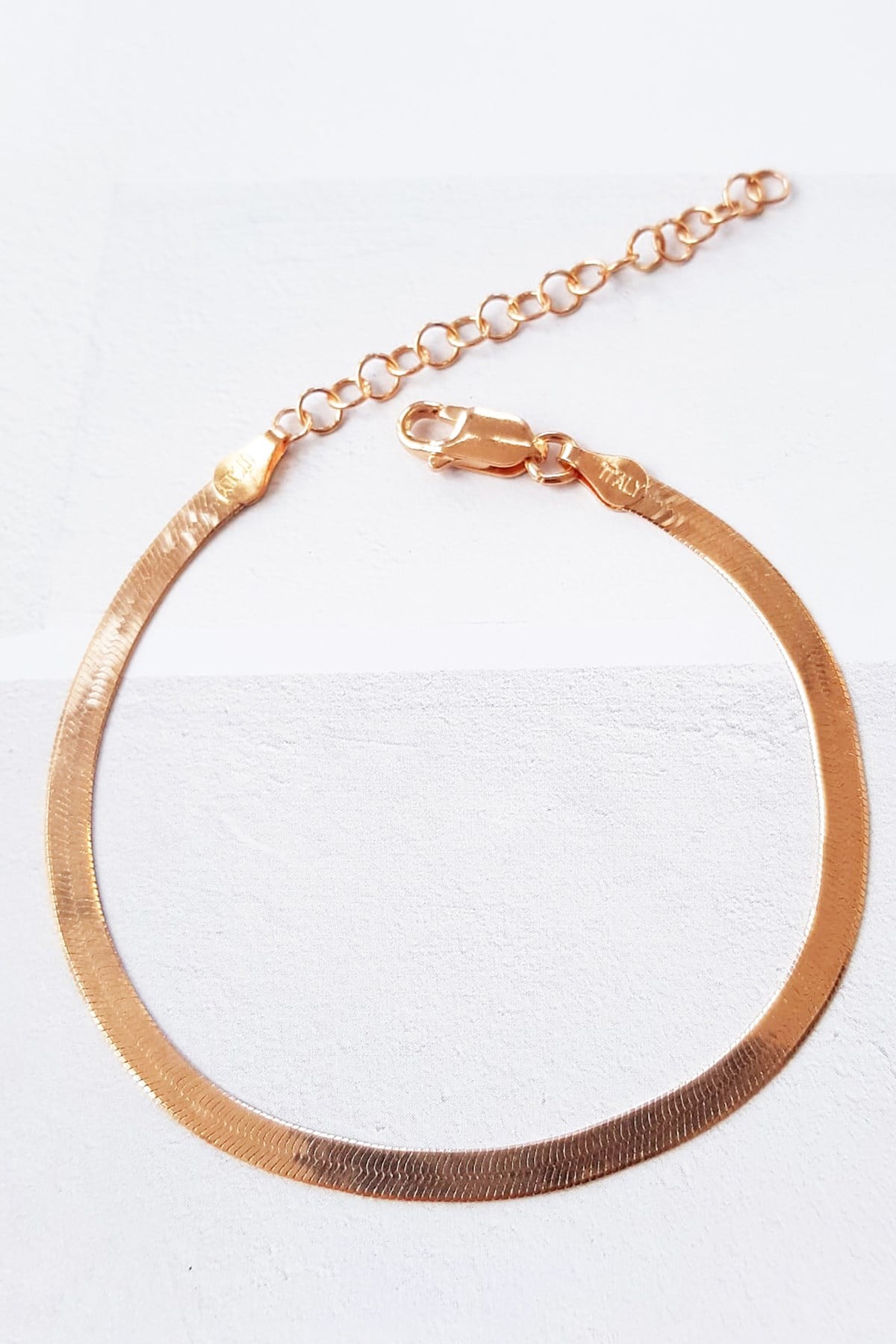 ITALIAN FLAT DESIGN SILVER BRACELET