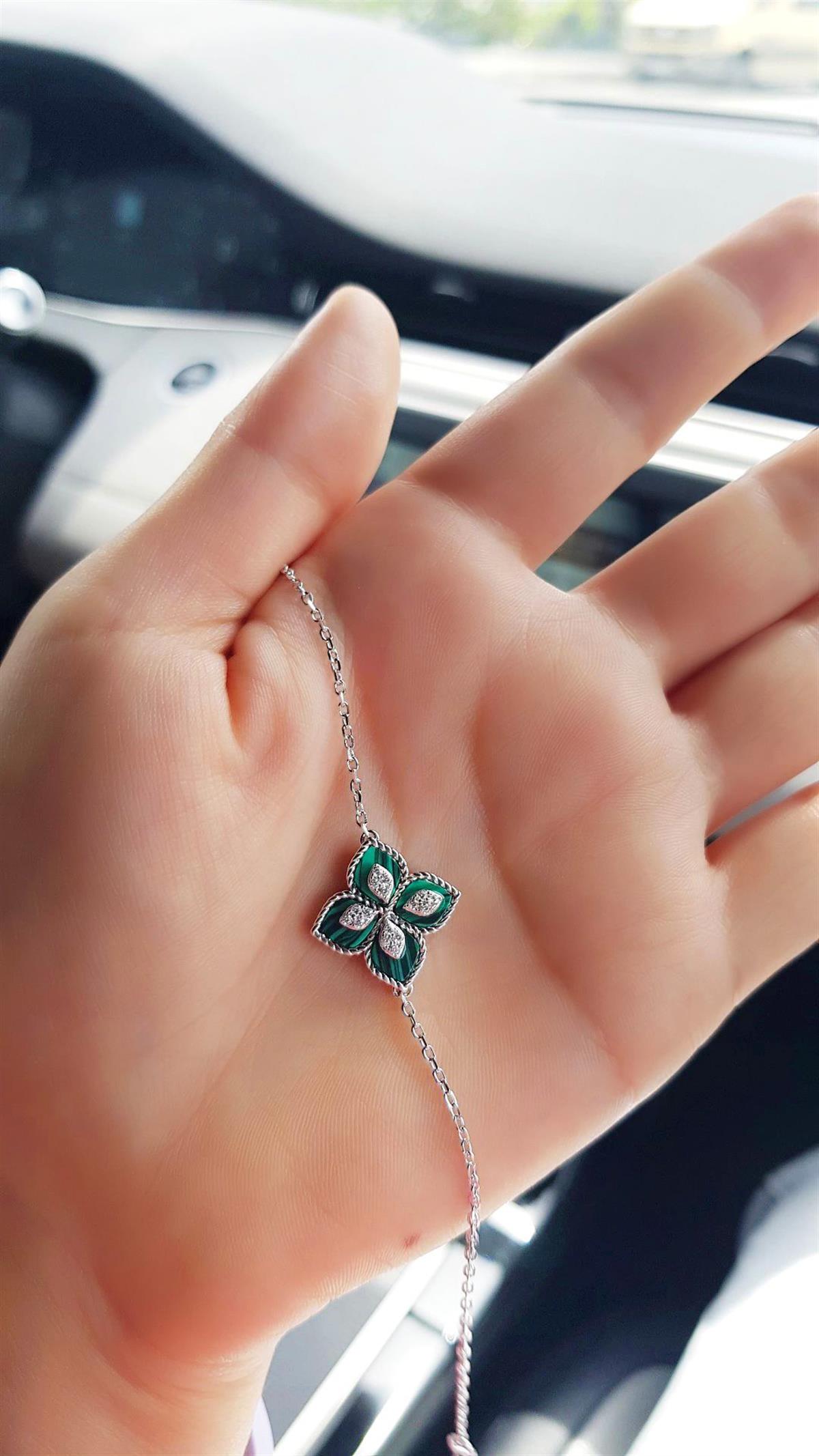 İTHAL ÇİÇEKLİ YEŞİL SEDEF GÜMÜŞ BİLEKLİK