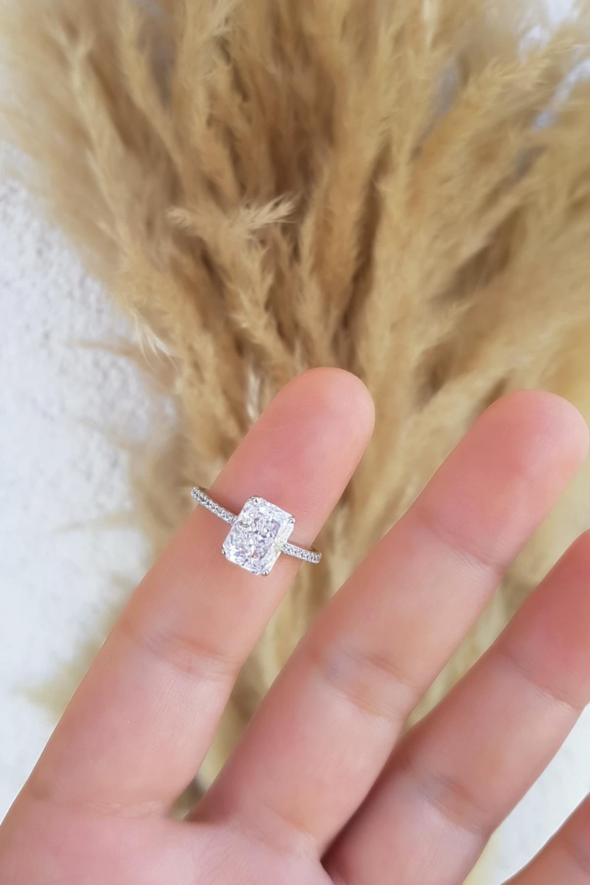 İTHAL BUZ KESİM YARIMTUR GÜMÜŞ YÜZÜK