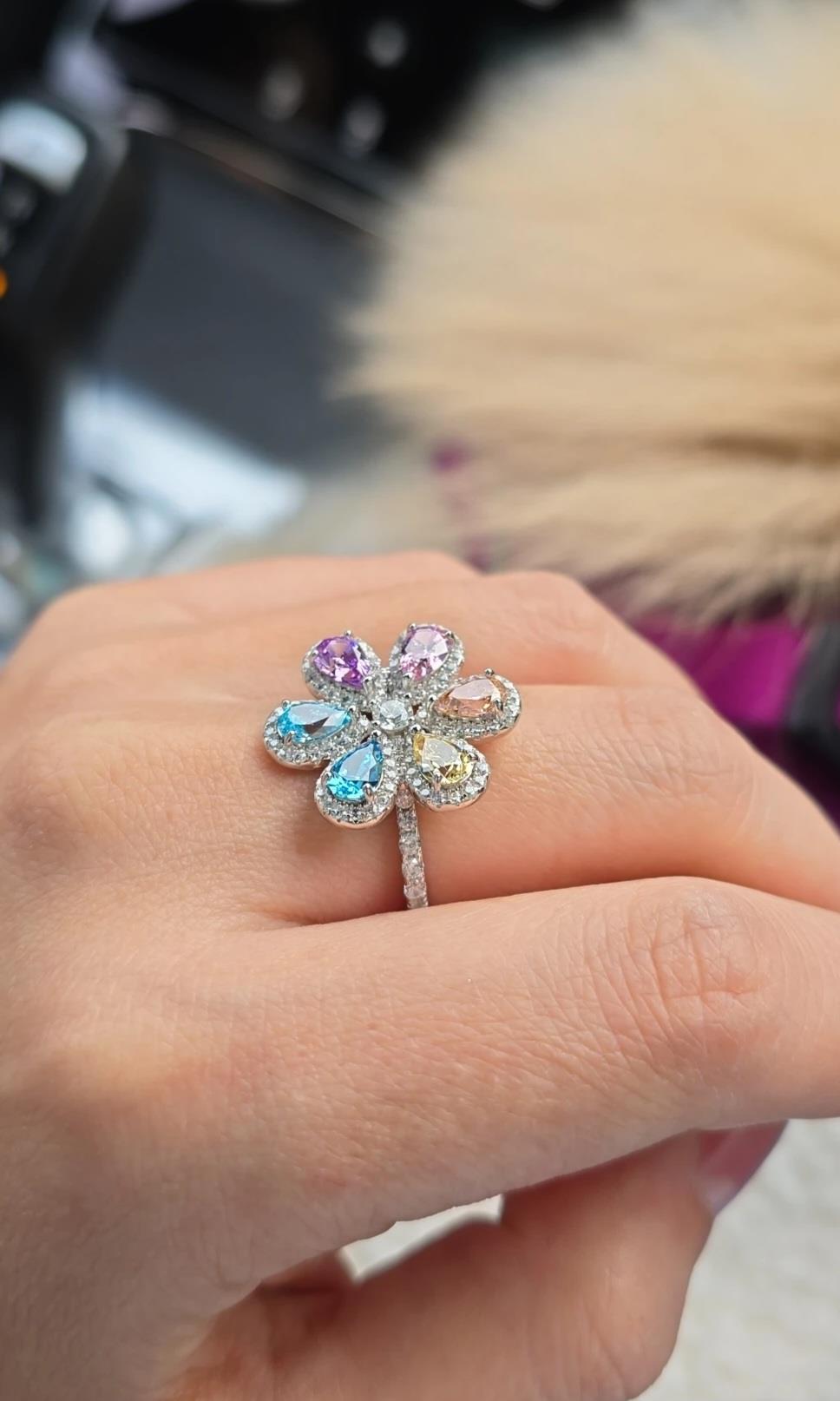 İTHAL MULTİ RENK ÇİÇEKLİ FLOWER GÜMÜŞ YÜZÜK 