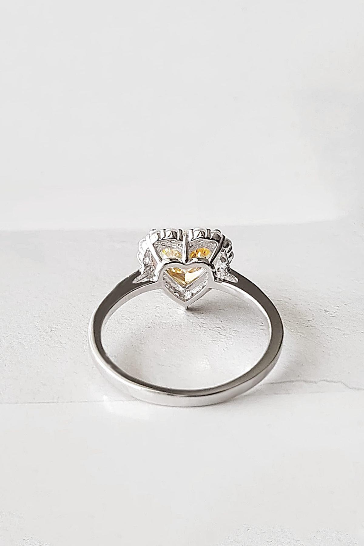 İTHAL ÖZEL FANCY KESİM  HEART GÜMÜŞ YÜZÜK