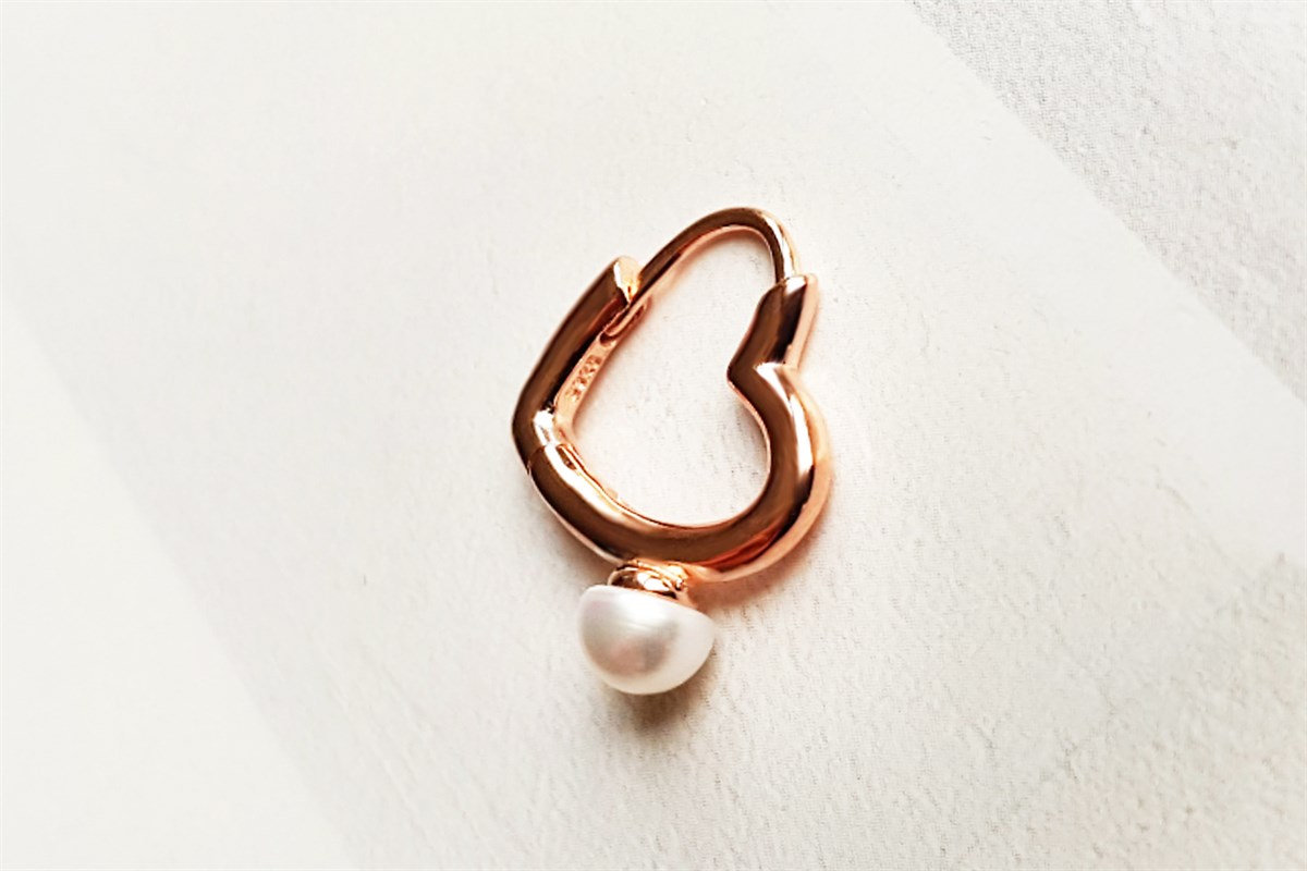 İTHAL TEKLİ HEART PEARL ROSE GÜMÜŞ KÜPE
