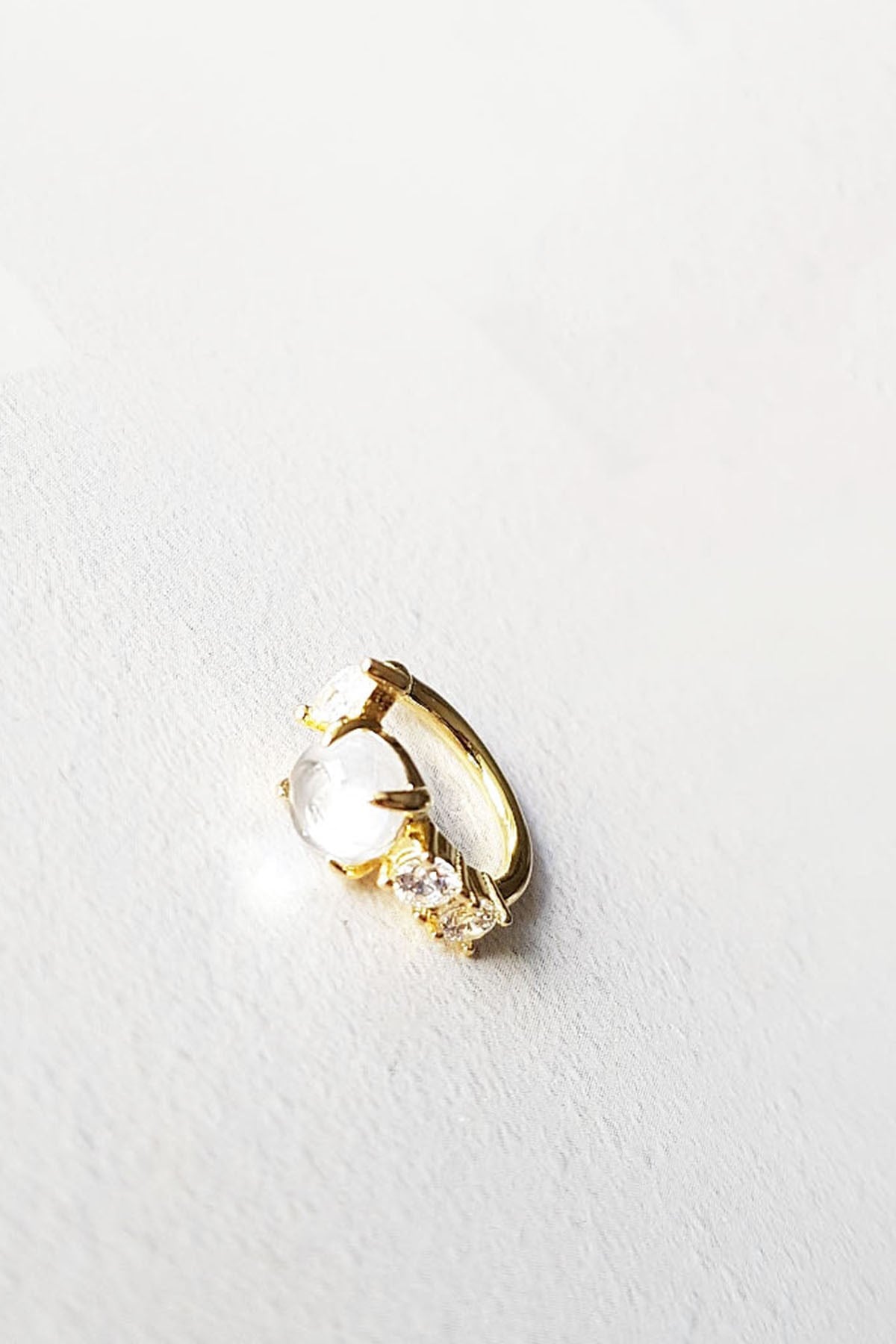 Minimal Zircon Stone Cartilage Silver Earrings