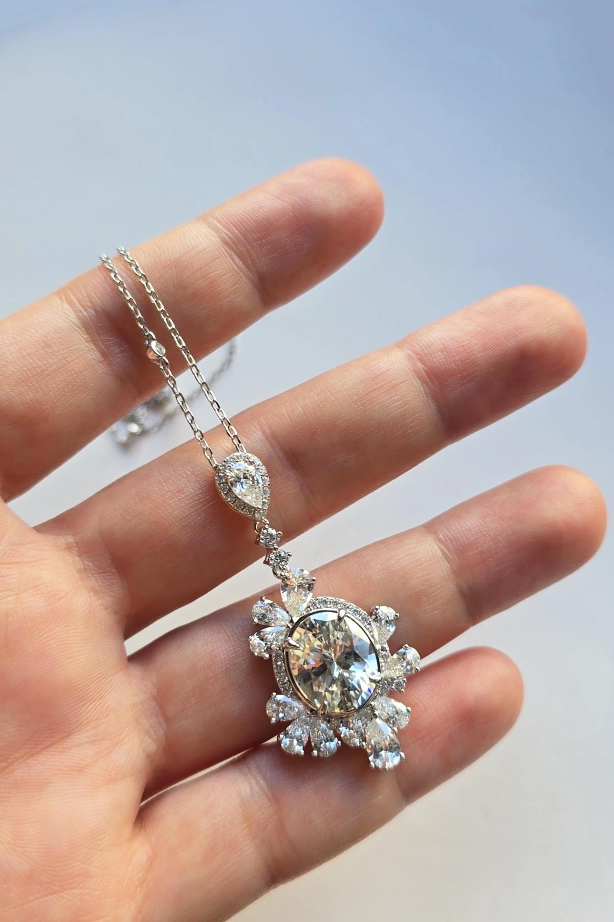 MOZANİT ICE QUEEN GÜMÜŞ KOLYE