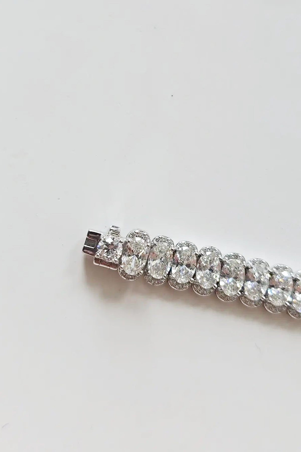 MOZANİT OVAL KESİM PREMİUM  GÜMÜŞ BİLEKLİK