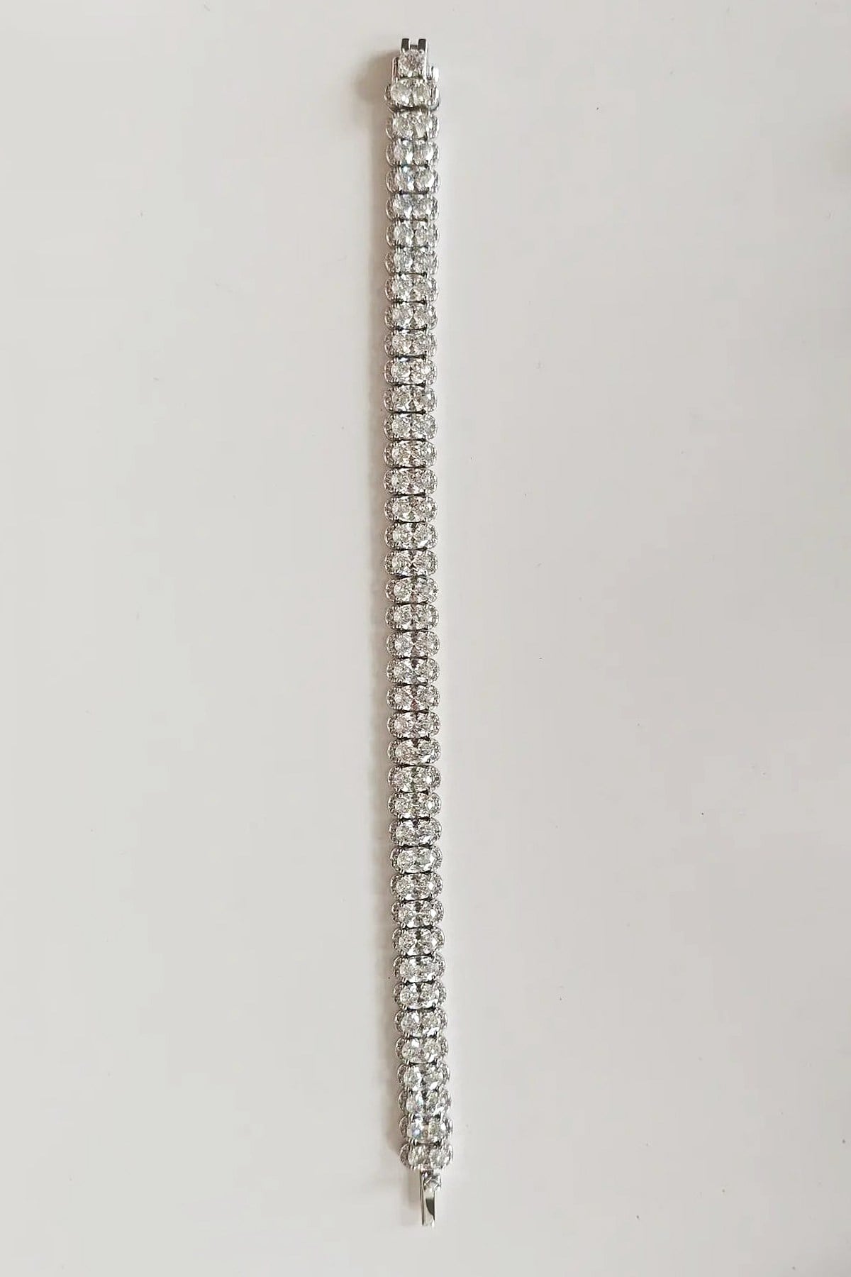 MOZANİT OVAL KESİM PREMİUM  GÜMÜŞ BİLEKLİK