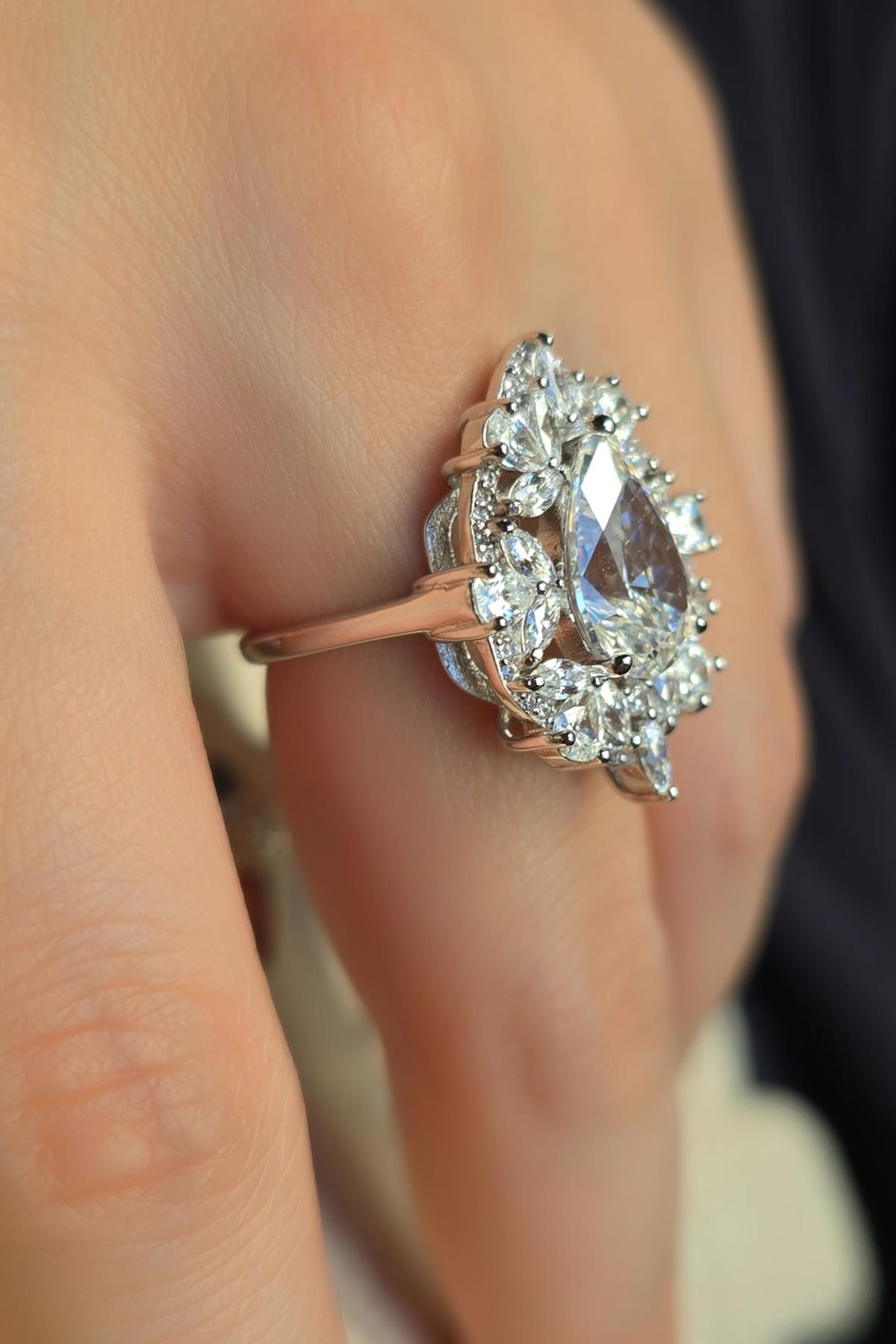 MOZANİT PREMİUM LARGE DAMLA GÜMÜŞ YÜZÜK