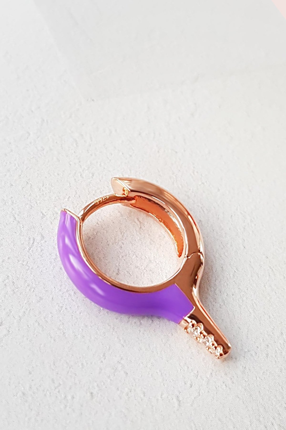 TEKLİ MİNİ KURŞUN MOR İTHAL GÜMÜŞ KÜPE