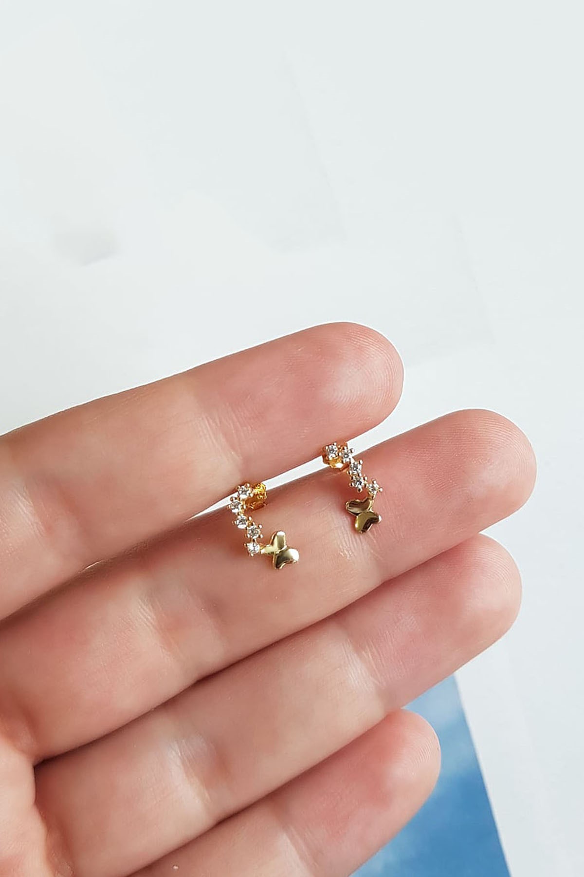 Tekli Minimal Taşlı Butterfly Gümüş Küpe