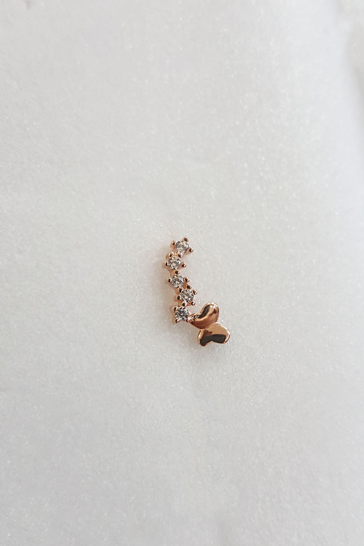 TEKLİ MİNİMAL TAŞLI BUTTERFLY GÜMÜŞ KÜPE