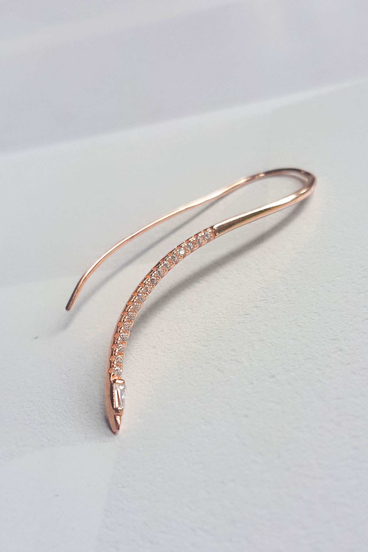 Tekli Sağ Taraflı Spiral Model Gümüş Küpe