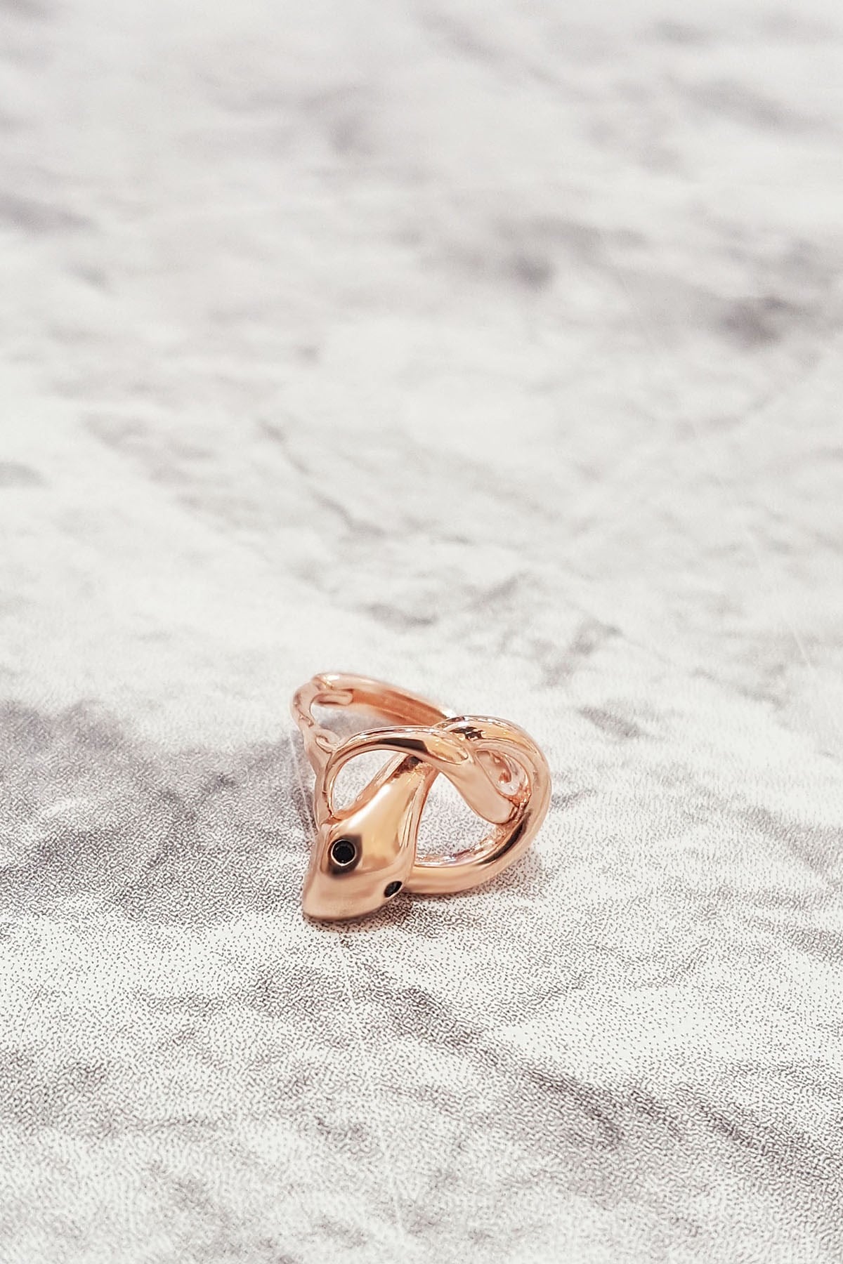 TEKLİ SNAKE GÜMÜŞ KÜPE