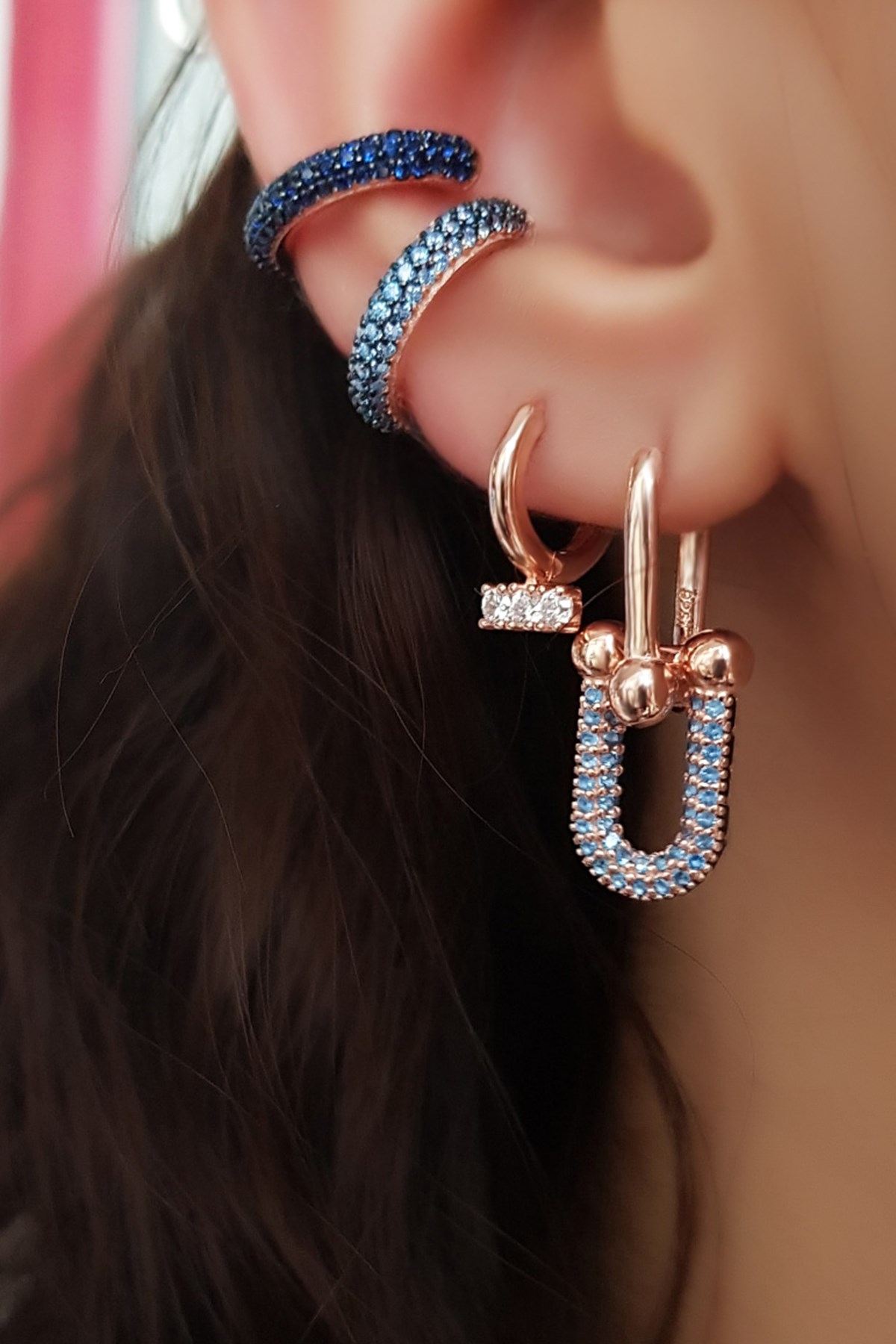 TEKLİ TİFF AQUA SİYAH TAŞLI ROSE GÜMÜŞ KÜPE
