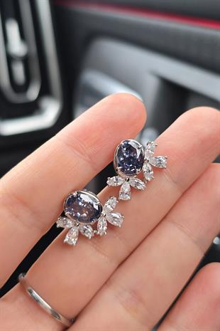 ÇİÇEKLİ BLACK SİYAH LABORATUVAR PIRLANTA GÜMÜŞ KÜPE