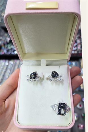 ÇİÇEKLİ BLACK SİYAH LABORATUVAR PIRLANTA GÜMÜŞ KÜPE