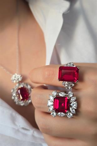 İTHAL ÇİÇEKLİ LABARATUVAR YAKUT TAŞLI GÜMÜŞ YÜZÜK