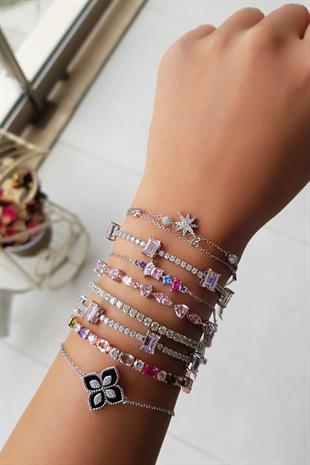 İTHAL ÇİÇEKLİ SİYAH ONİX GÜMÜŞ BİLEKLİK