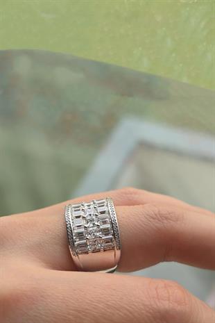 İTHAL MOZANİT 3LÜ SIRA DİKDÖRTGEN GÜMÜŞ YÜZÜK