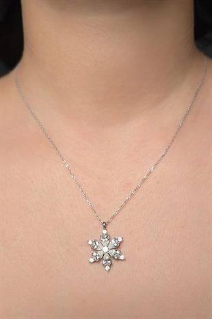 İTHAL MOZANİT KAR TANESİ GÜMÜŞ KOLYE