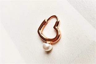 İTHAL TEKLİ HEART PEARL ROSE GÜMÜŞ KÜPE