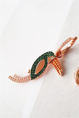 İTHAL YEŞİL TAŞLI PAPAĞAN GÜMÜŞ KÜPE