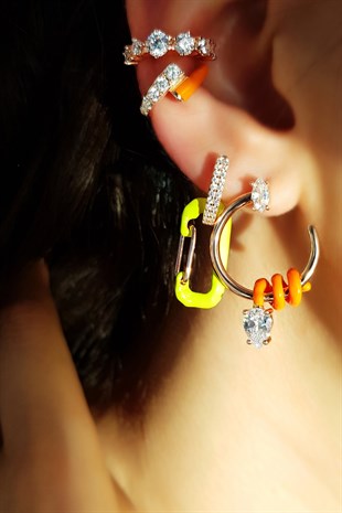 IMPORTED ZIRCON STONES SILVER CHUCKLE