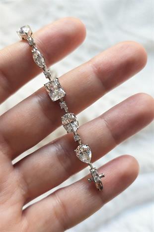 MOZANİT KARE DAMLA GÜMÜŞ BİLEKLİK