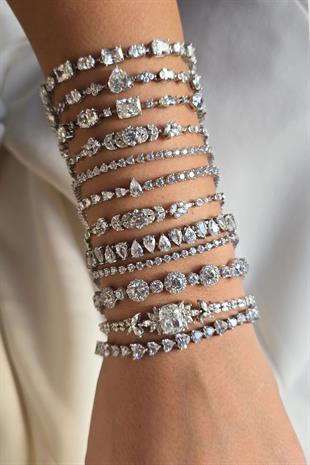 MOISSANITE BUTTERFLY DESIGN SILVER BRACELET 