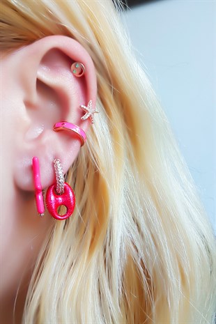 TEKLİ BOMBELİ LİTTLE LOVE SİMLİ PEMBE MİNİ GÜMÜŞ KÜPE 