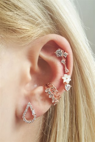 TEKLİ ÇERÇEVE TAŞLI GÜMÜŞ KÜPE