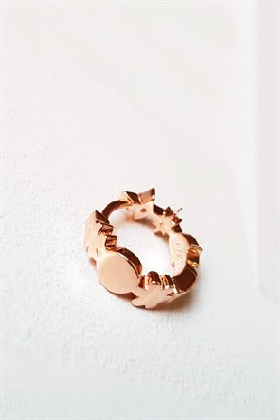 TEKLİ İTHAL MİNİ İÇİ GÜLEN FİGÜRLÜ GÜMÜŞ KÜPE