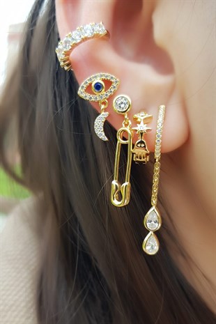 TEKLİ İTHAL MİNİ İÇİ GÜLEN FİGÜRLÜ GÜMÜŞ KÜPE