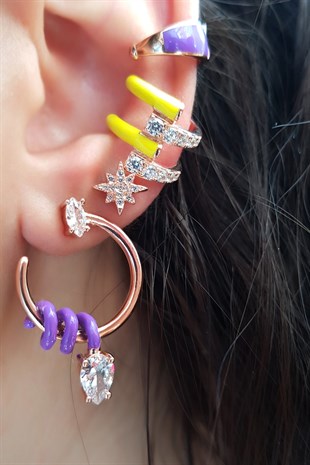 TEKLİ MOR ETRAFINDA SARILMIŞ DAMLA GÜMÜŞ KÜPE